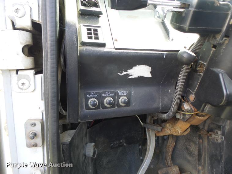 image for item DA3476 1998 Volvo WCA truck cab and chassis