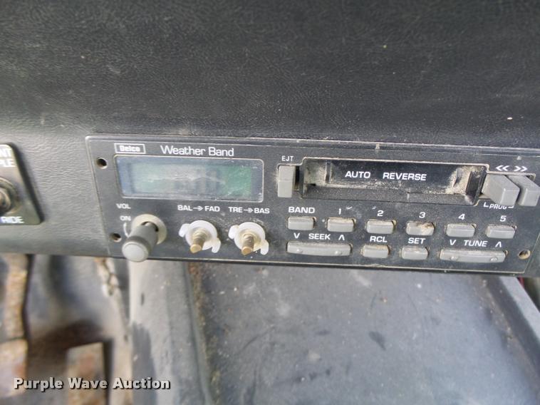 image for item DA3476 1998 Volvo WCA truck cab and chassis