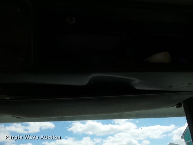 image for item DA3476 1998 Volvo WCA truck cab and chassis