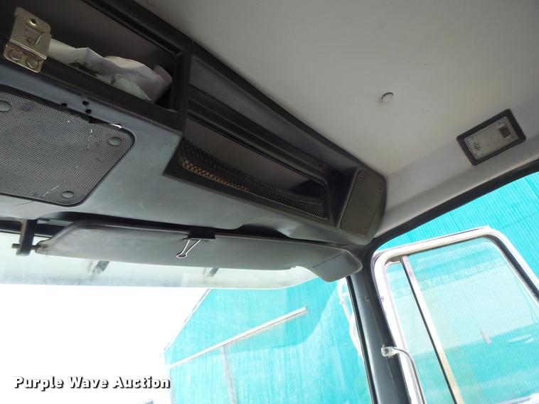 image for item DA3476 1998 Volvo WCA truck cab and chassis