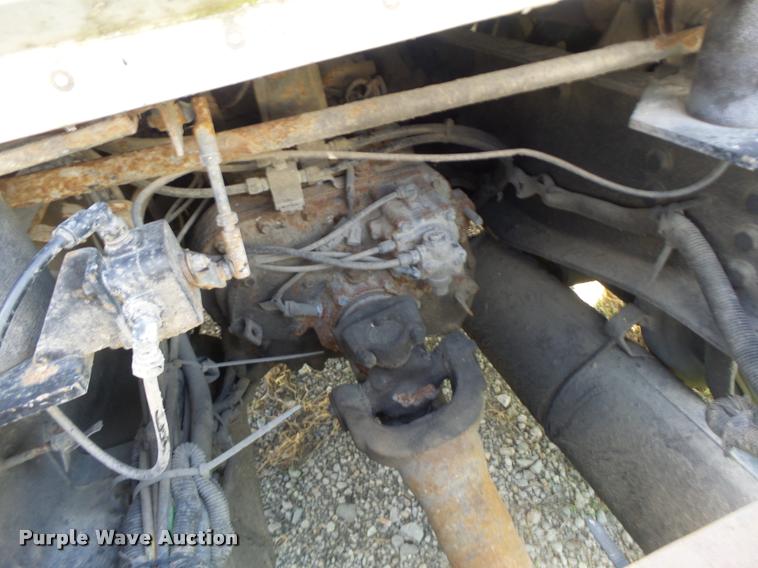 image for item DA3476 1998 Volvo WCA truck cab and chassis