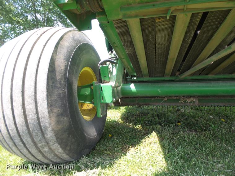 image for item DA3486 2008 John Deere 568 Mega Wide Plus round baler