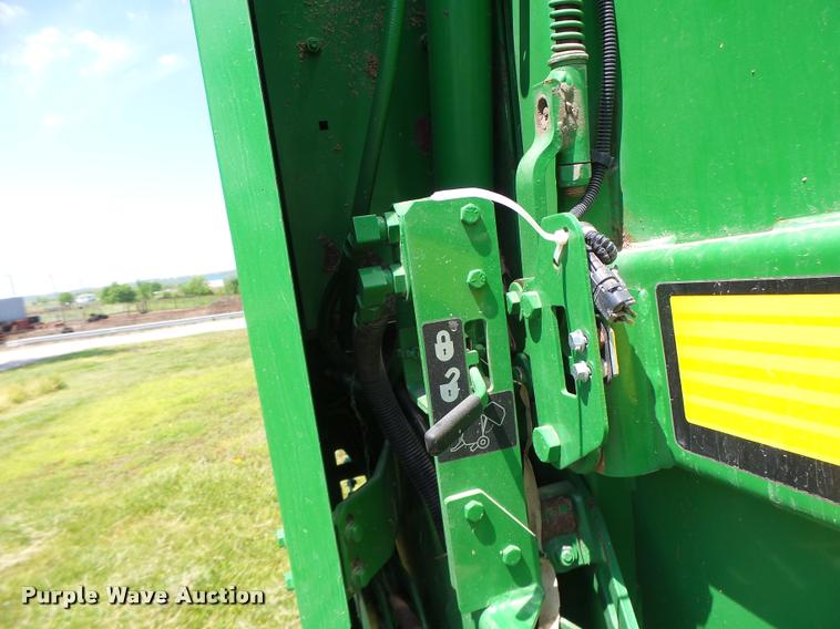 image for item DA3486 2008 John Deere 568 Mega Wide Plus round baler