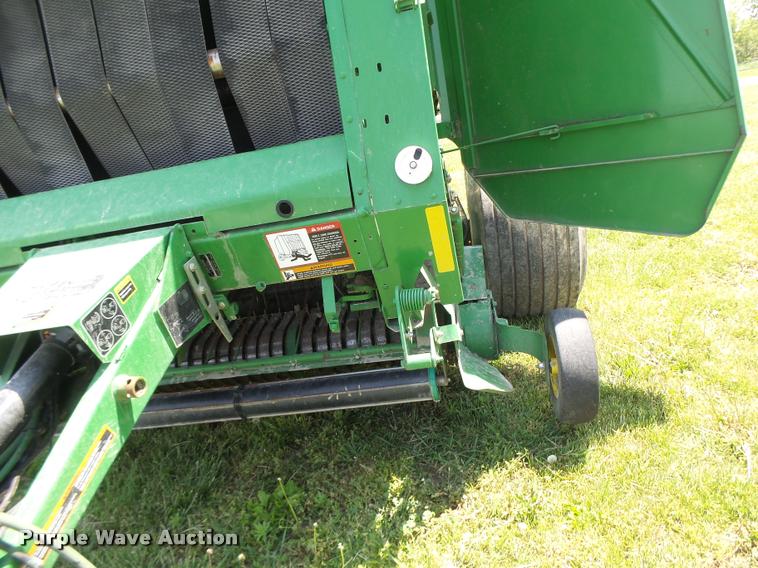 image for item DA3486 2008 John Deere 568 Mega Wide Plus round baler