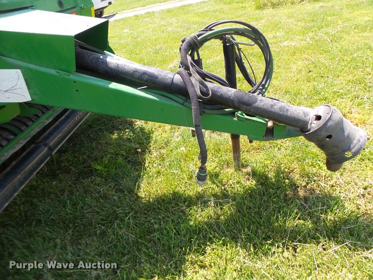 image for item DA3486 2008 John Deere 568 Mega Wide Plus round baler