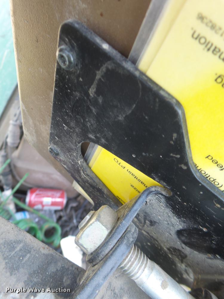 image for item DA3486 2008 John Deere 568 Mega Wide Plus round baler