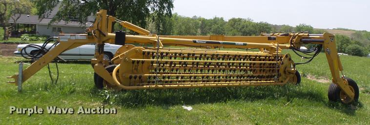 image for item DA3487 2009 Vermeer R2800 rake