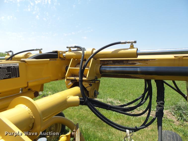 image for item DA3487 2009 Vermeer R2800 rake