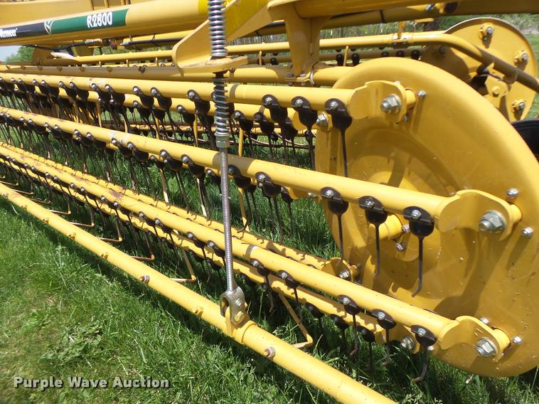 image for item DA3487 2009 Vermeer R2800 rake