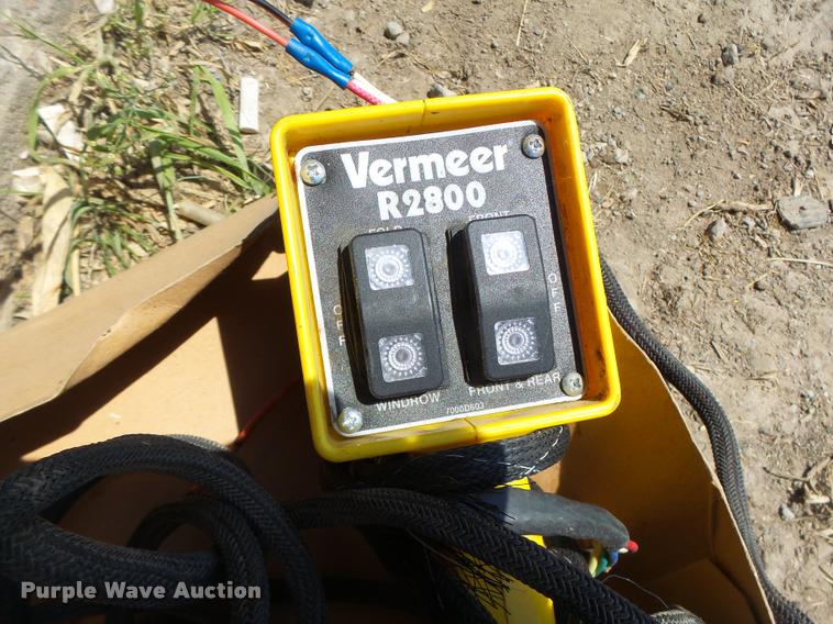 image for item DA3487 2009 Vermeer R2800 rake