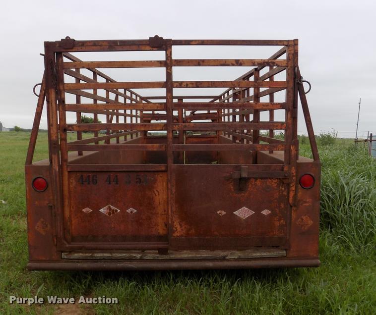 image for item DA6082 Diamond S livestock trailer
