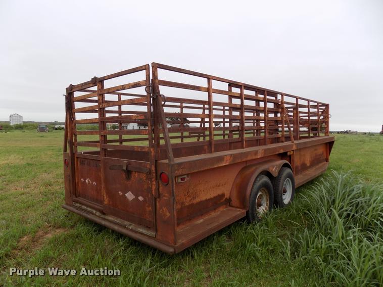 image for item DA6082 Diamond S livestock trailer
