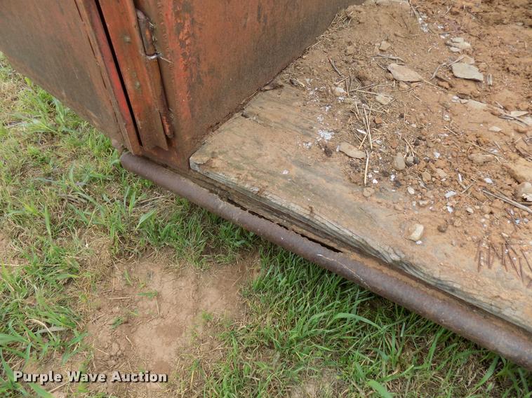 image for item DA6082 Diamond S livestock trailer