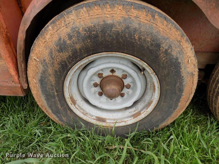 image for item DA6082 Diamond S livestock trailer