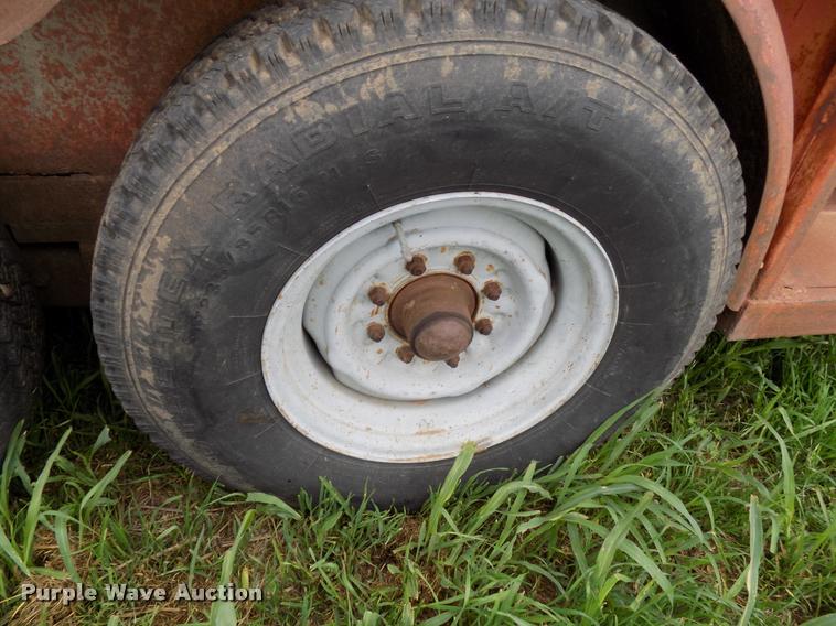 image for item DA6082 Diamond S livestock trailer