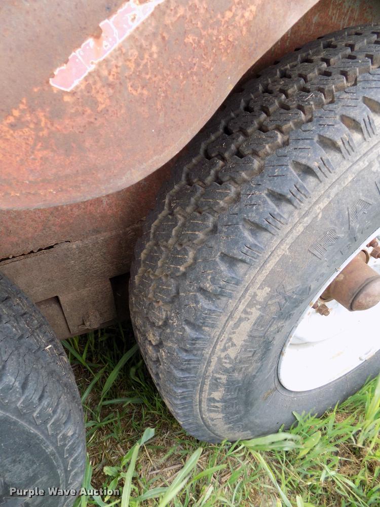 image for item DA6082 Diamond S livestock trailer