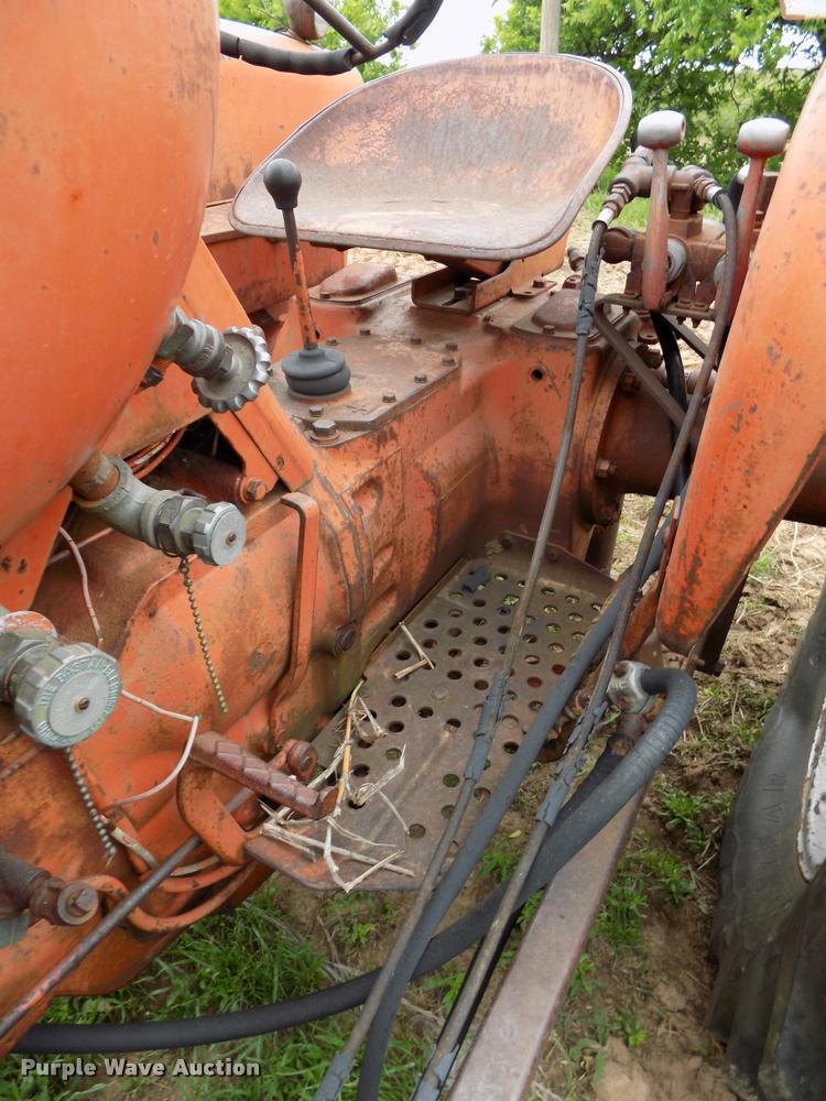 image for item DA6085 1959 Allis Chalmers D17 tractor