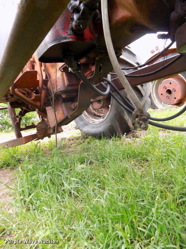 image for item DA6085 1959 Allis Chalmers D17 tractor