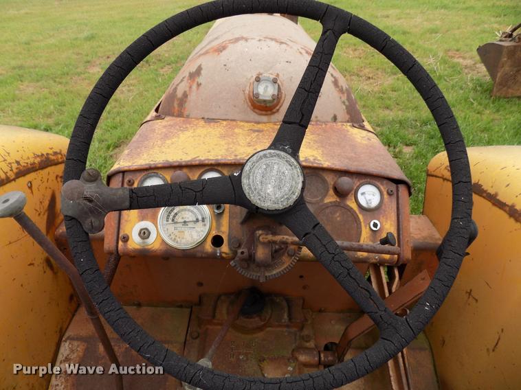 image for item DA6086 1960 Minneapolis Moline 6-VI tractor