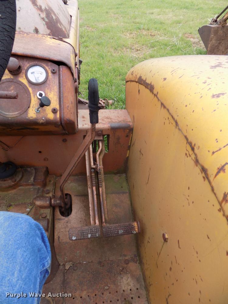 image for item DA6086 1960 Minneapolis Moline 6-VI tractor