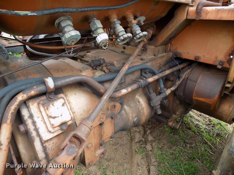 image for item DA6086 1960 Minneapolis Moline 6-VI tractor