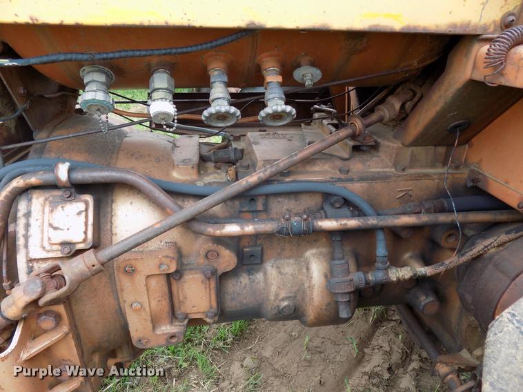 image for item DA6086 1960 Minneapolis Moline 6-VI tractor