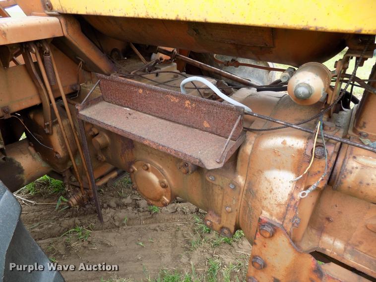image for item DA6086 1960 Minneapolis Moline 6-VI tractor