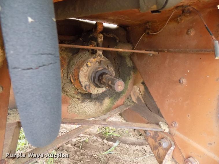 image for item DA6086 1960 Minneapolis Moline 6-VI tractor