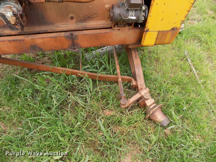 image for item DA6086 1960 Minneapolis Moline 6-VI tractor