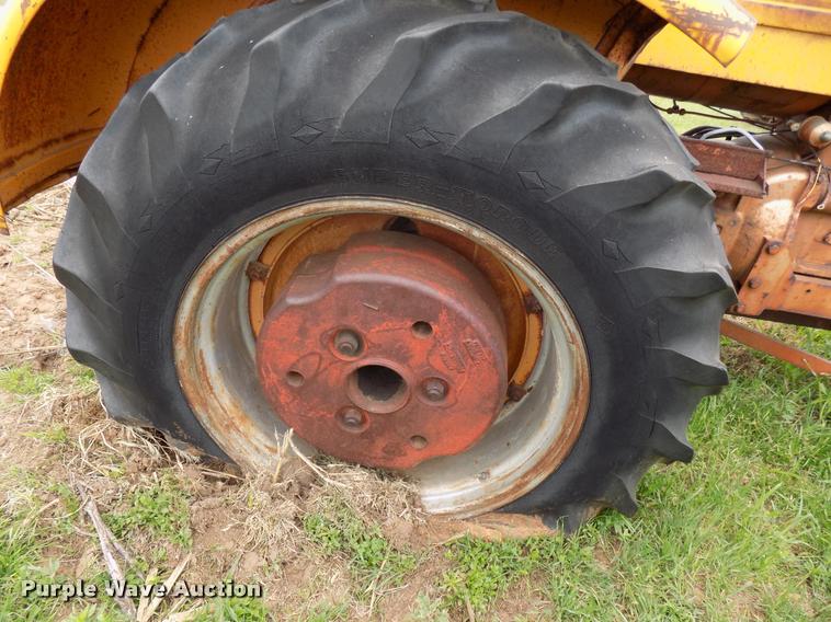 image for item DA6086 1960 Minneapolis Moline 6-VI tractor