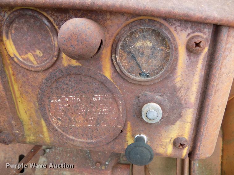 image for item DA6087 1961 Minneapolis Moline 6-VI tractor