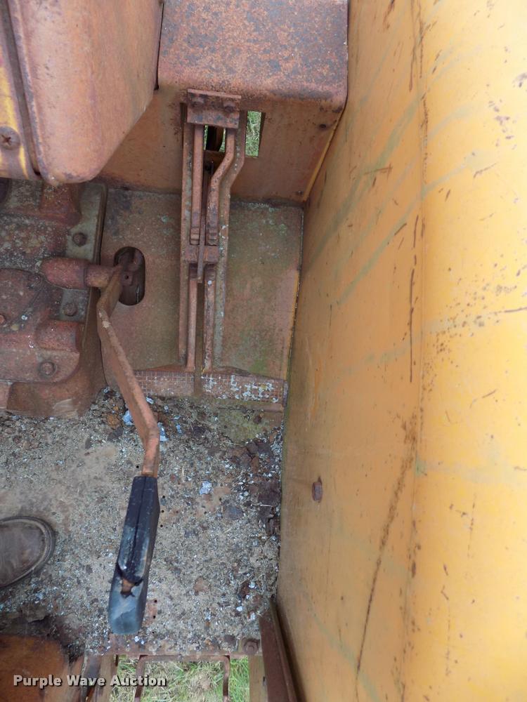 image for item DA6087 1961 Minneapolis Moline 6-VI tractor