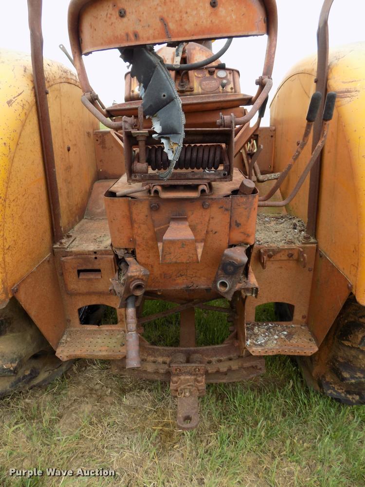 image for item DA6087 1961 Minneapolis Moline 6-VI tractor