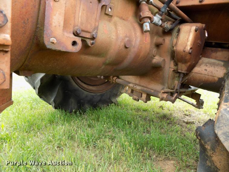 image for item DA6087 1961 Minneapolis Moline 6-VI tractor