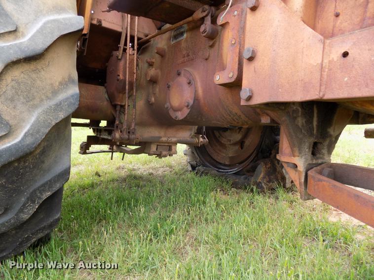 image for item DA6087 1961 Minneapolis Moline 6-VI tractor