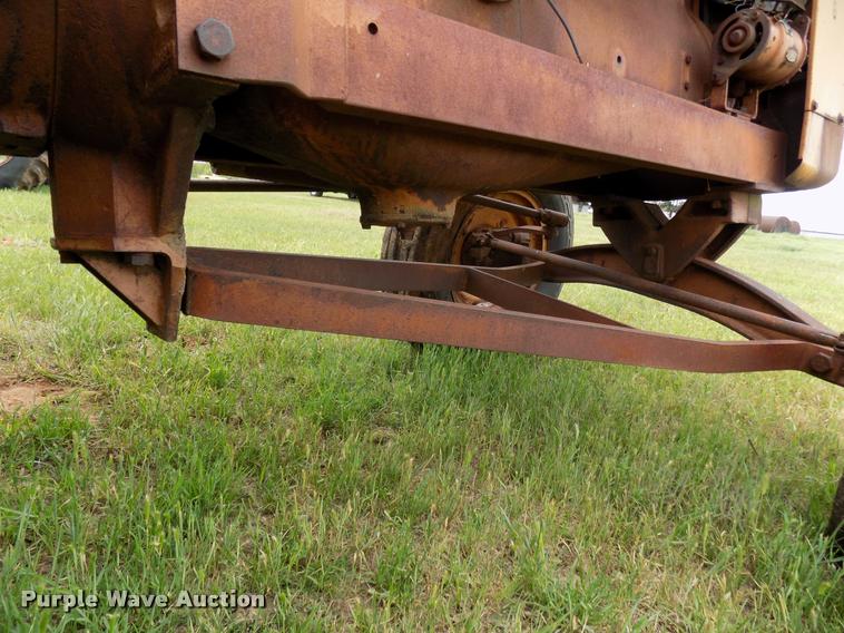 image for item DA6087 1961 Minneapolis Moline 6-VI tractor