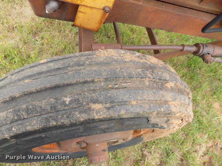 image for item DA6087 1961 Minneapolis Moline 6-VI tractor