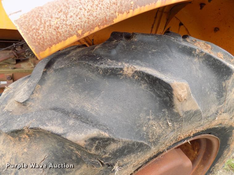 image for item DA6087 1961 Minneapolis Moline 6-VI tractor