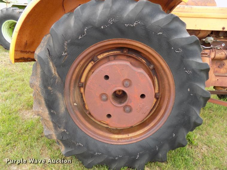 image for item DA6087 1961 Minneapolis Moline 6-VI tractor