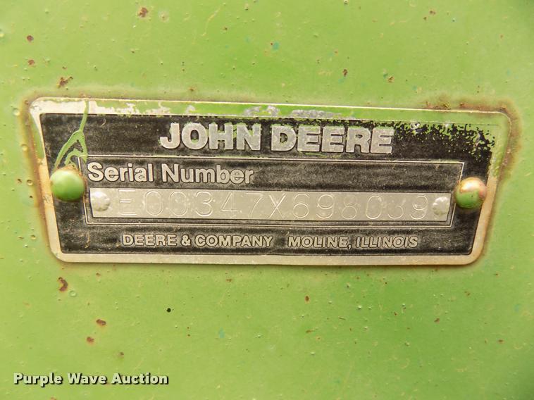 image for item DA6090 1985 John Deere 347 small square baler