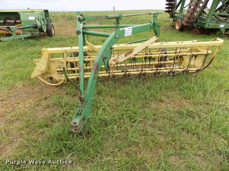 image for item DA6091 New Holland 256 hay rake