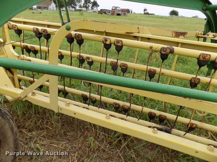 image for item DA6091 New Holland 256 hay rake