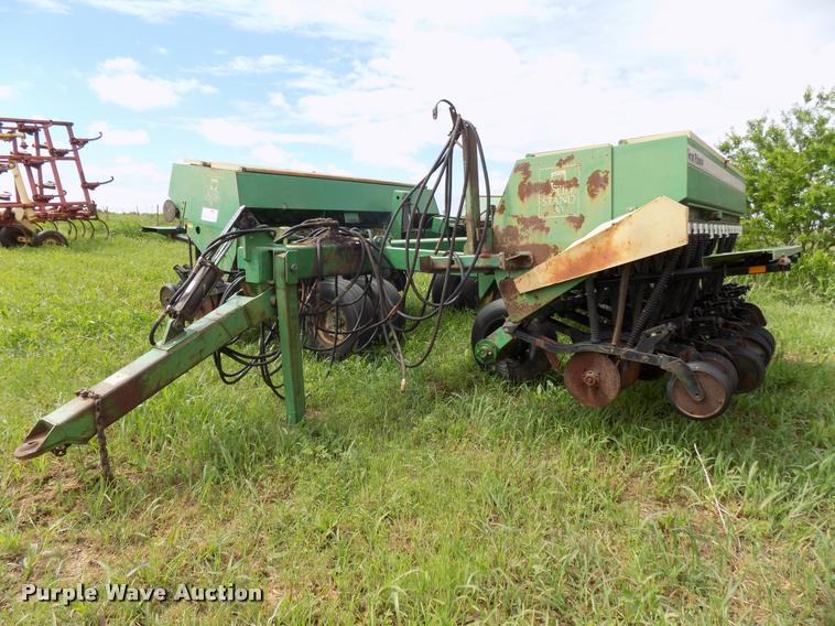 image for item DA6095 Great Plains Solid Stand 30 grain drill