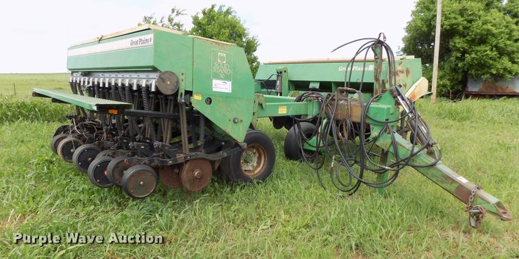image for item DA6095 Great Plains Solid Stand 30 grain drill