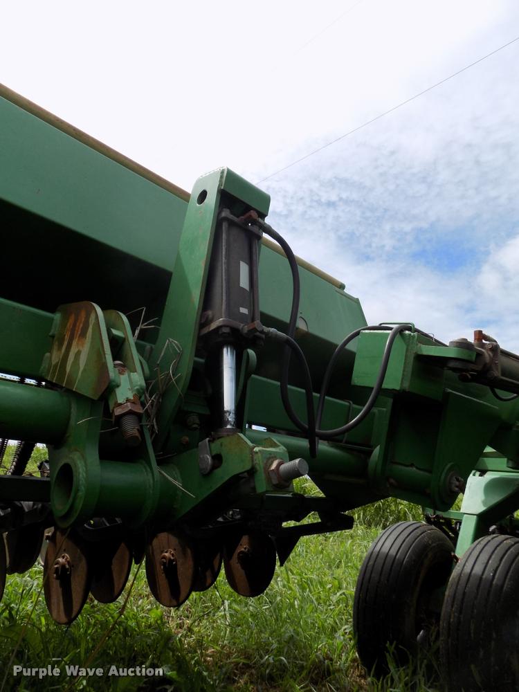 image for item DA6095 Great Plains Solid Stand 30 grain drill