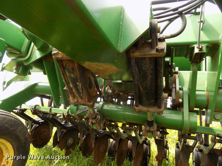 image for item DA6095 Great Plains Solid Stand 30 grain drill