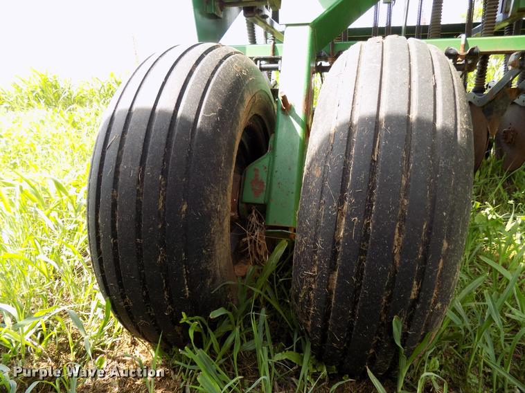 image for item DA6095 Great Plains Solid Stand 30 grain drill