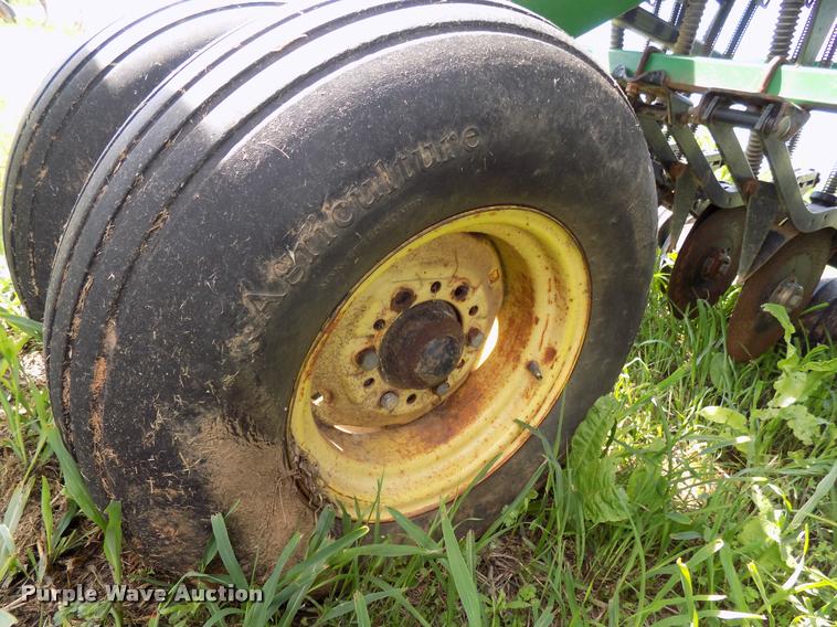 image for item DA6095 Great Plains Solid Stand 30 grain drill