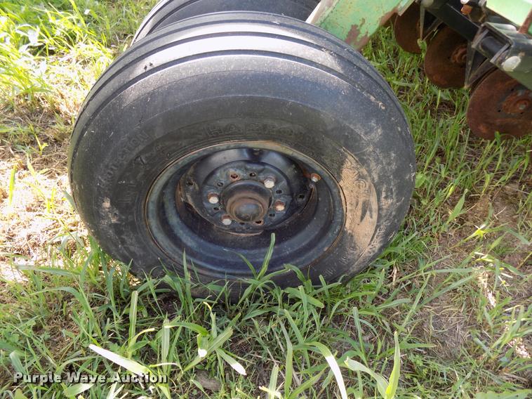 image for item DA6095 Great Plains Solid Stand 30 grain drill