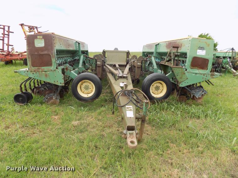 image for item DA6096 John Deere 530 grain drill